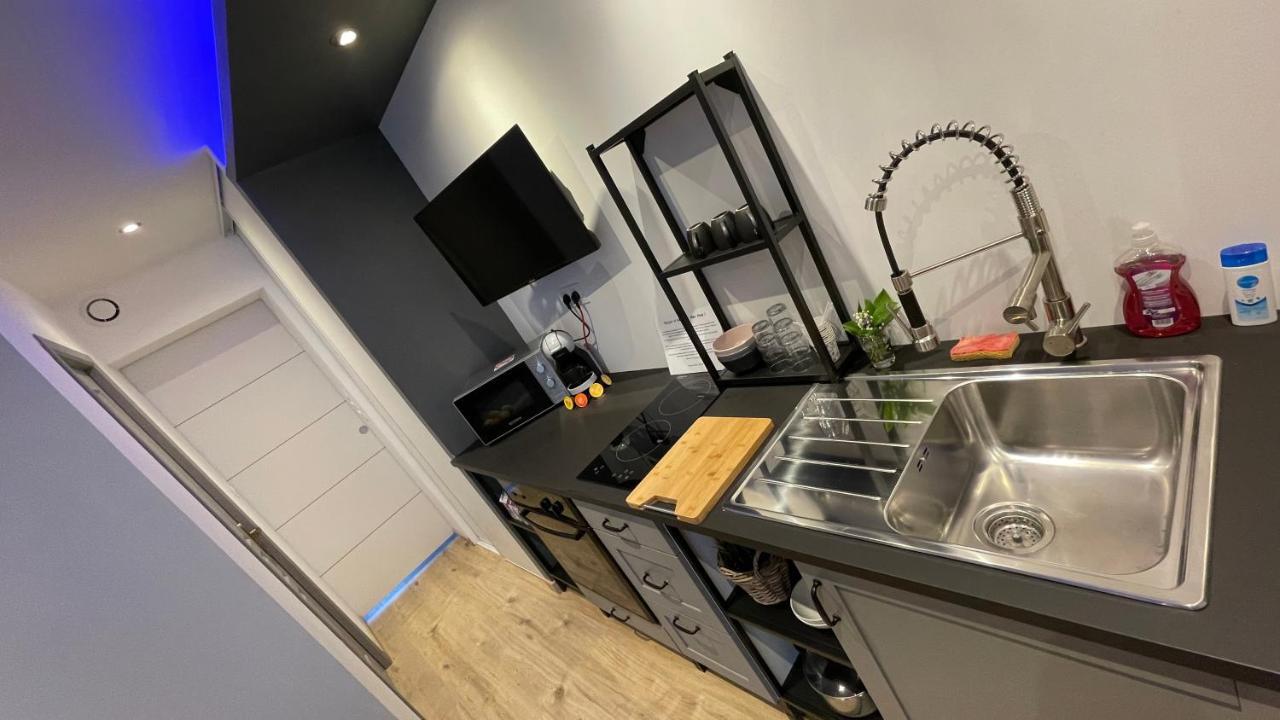 Bienvenue Chez Vous "Appartement Classe 2 Etoiles En Rdc Avec Espace Exterieur Et Parking" Dole Exteriér fotografie
