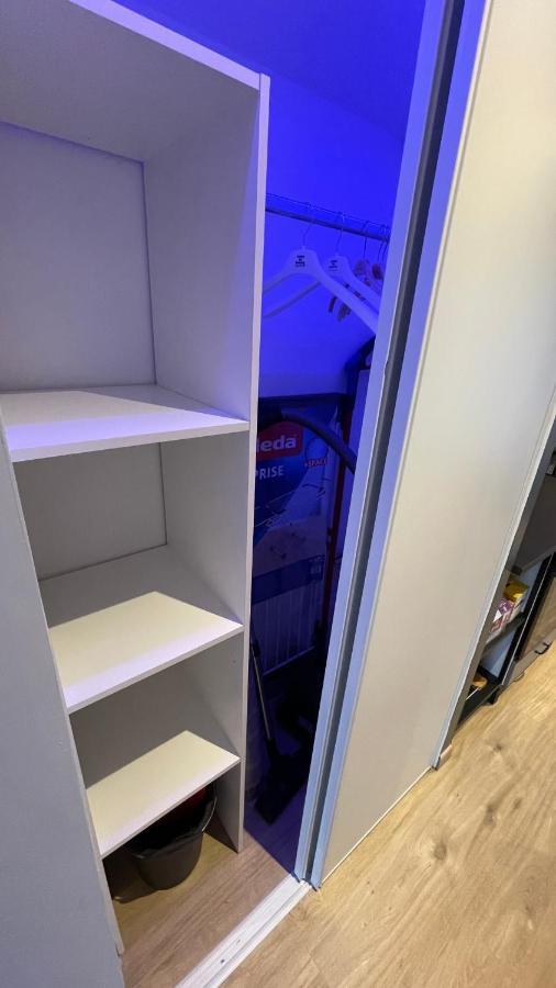 Bienvenue Chez Vous "Appartement Classe 2 Etoiles En Rdc Avec Espace Exterieur Et Parking" Dole Exteriér fotografie